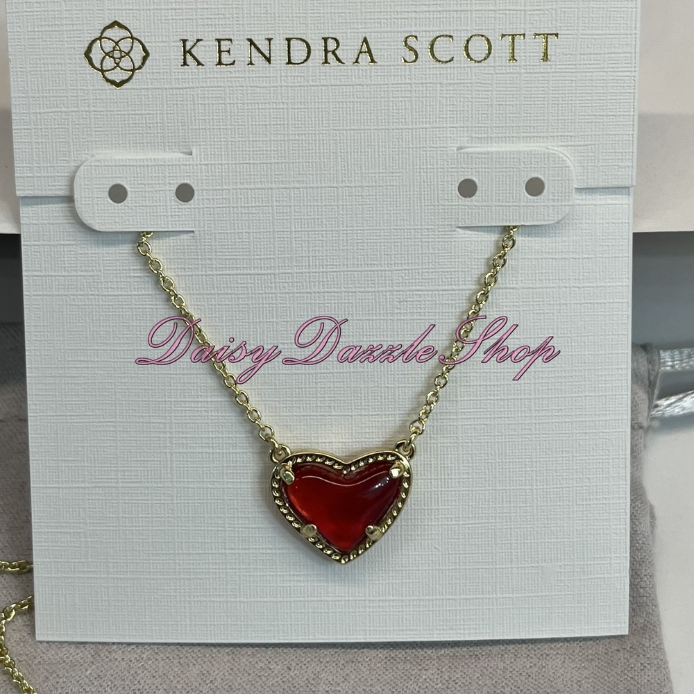 ✨New Kendra‎ Scott Ari Heart Red Illusion Necklace Gold ✨